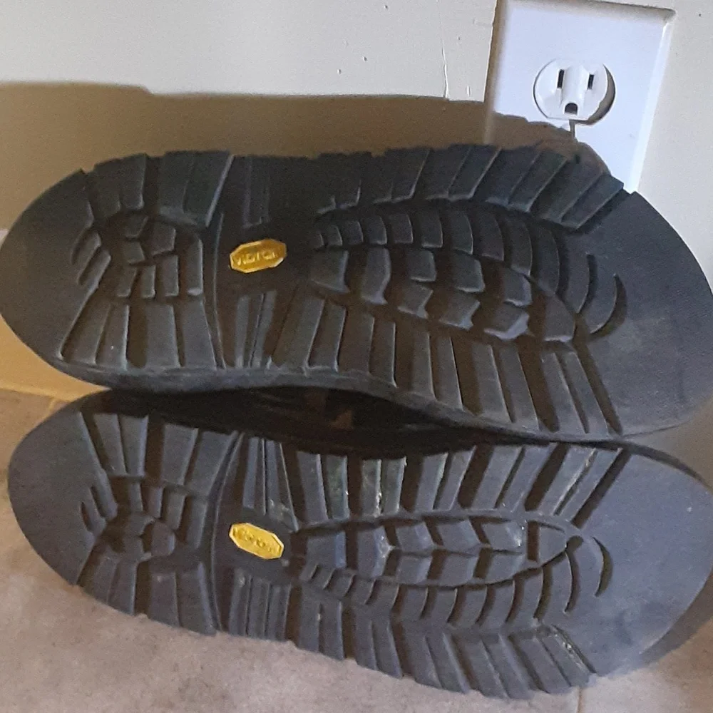 CHACO   sandalia  size  12 men  en - Picture 5 of 5